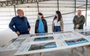BALOR Y BATAKIS VISITARON LA OBRA DEL POLIDEPORTIVO DEL BARRIO 3 DE JUNIO